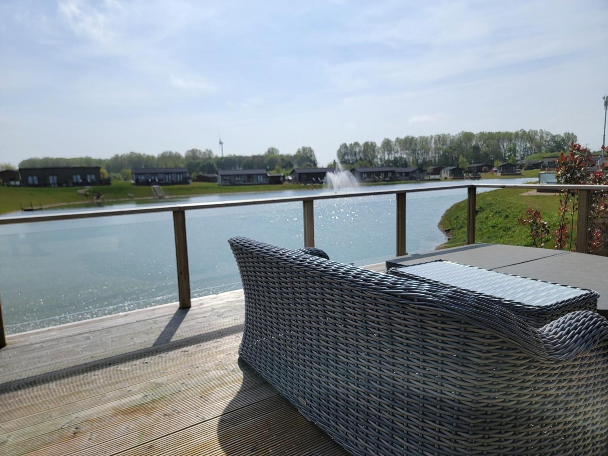 Holiday home Stunning Luxury 2-bed In Routh With Hot Tub *