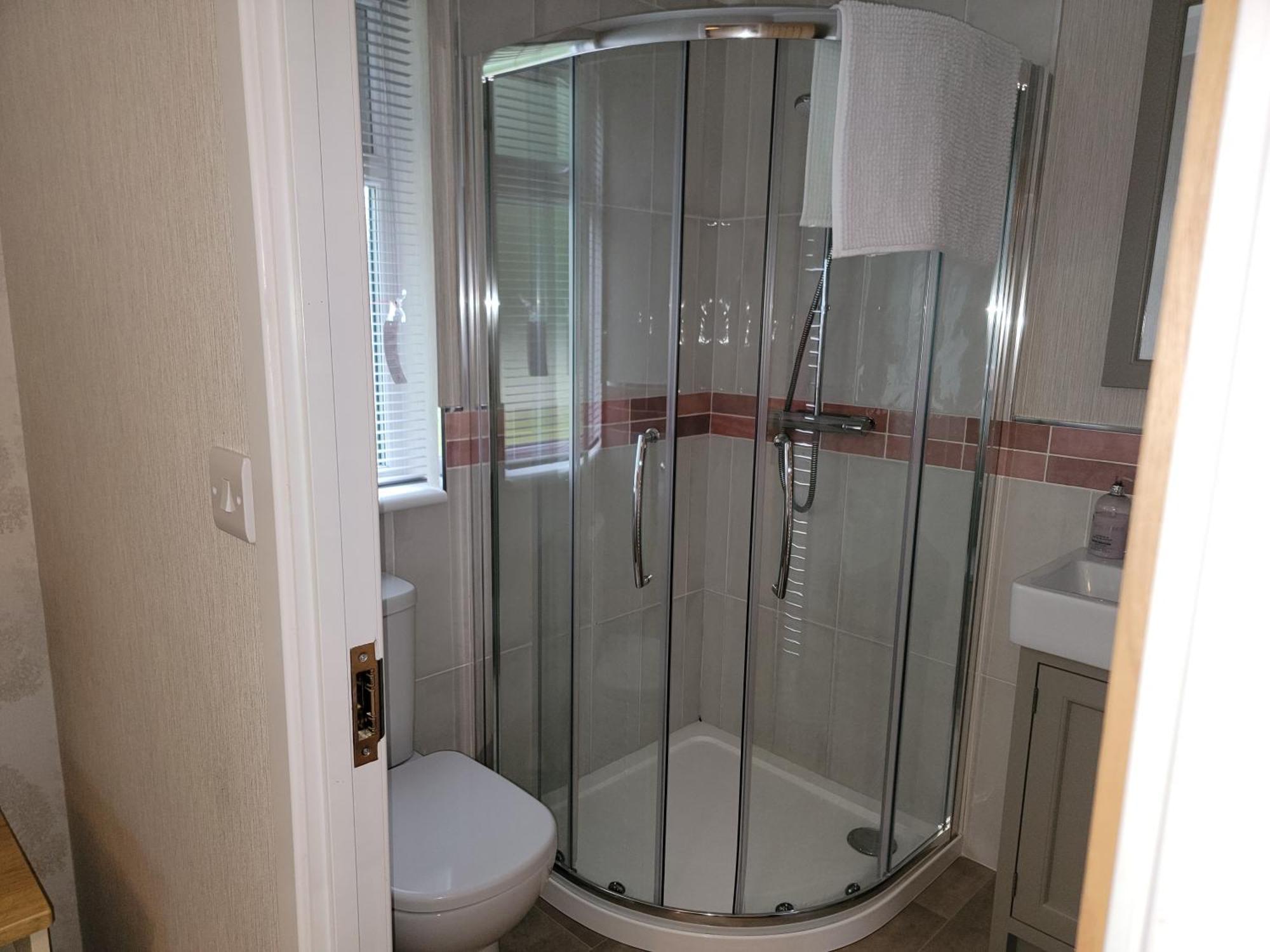 Holiday home Stunning Luxury 2-bed In Routh With Hot Tub Beverley
