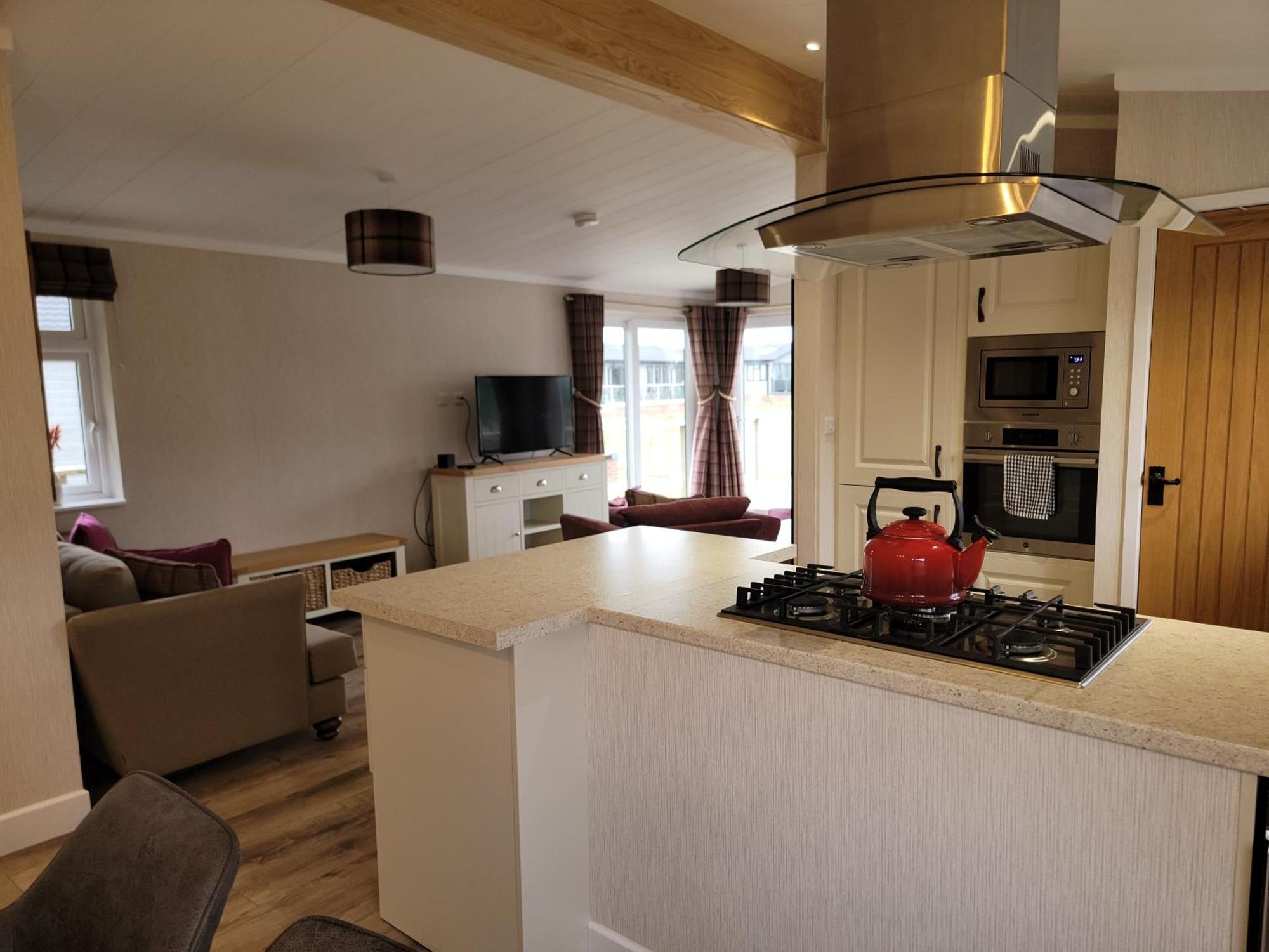 Holiday home Stunning Luxury 2-bed In Routh With Hot Tub *